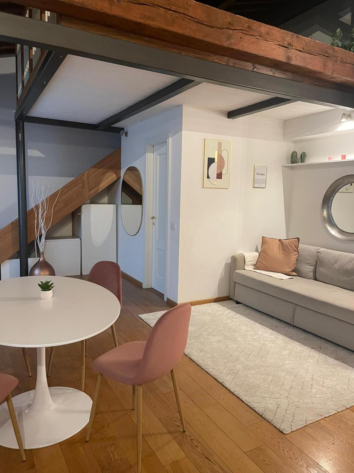 Apartment Romantic In *