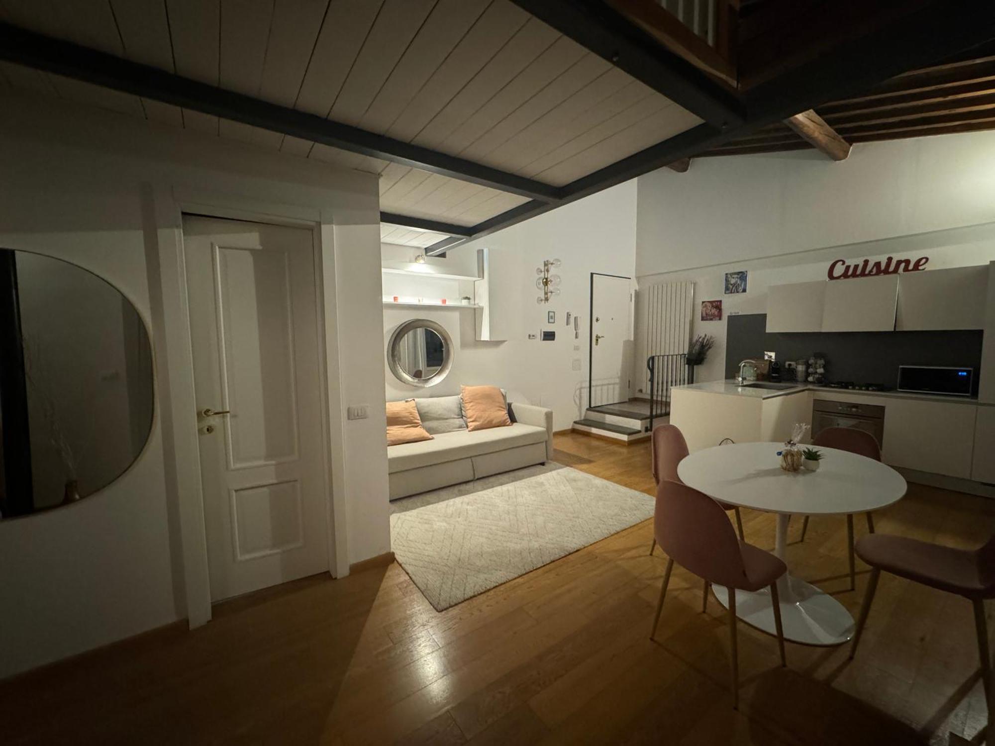 Apartment Romantic In *